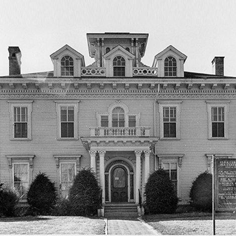 Tappan Viles Mansion exterior shot